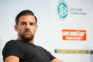 Former Germany - Former Germany and Real Madrid footballer investigated over child porn