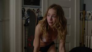 Britt Robertson Nude Porn - ... Britt Robertson sexy - Under the Dome s01e01 (2013)