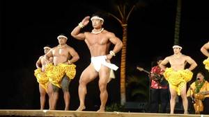 Hawaiian Men Porn - Hot Asian bodybuilder Hawaiian dancing. Sexier than porn!