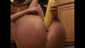 Big Things In Tight Pussy - Big boobed slut puts some weird things in her cunt - XVIDEOS.COM