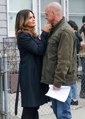 Mariska Hargitay Porn - SVU: Kelli Giddish Makes Final Appearance as Detective Amanda Rollins