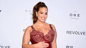 Ariana Grande Porn Gloves - Halloween 2019: 'Twilight Zone' Ariana Grande, Halsey as Marilyn Manson