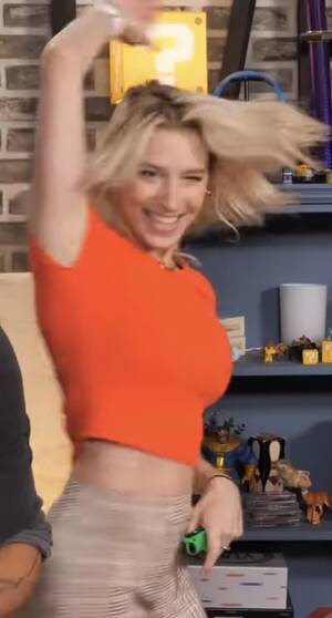 Courtney From Smosh Porn - They Look Great in Blood Orange : r/CourtneyMiller