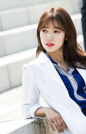 Beautiful Korean Star - PARK SHIN HYEâ¤ DOCTORSâ¤ . Korean ActressesKorean ActorsBeautiful ...