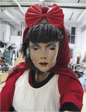 nikoletta wearing rihanna's - Narcissister, a Truly Kinky Artist - Art Journal Open