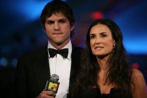 drunk threesome abused pics - Demi Moore: Ashton Kutcher encouraged threesomes, drinking