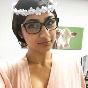 Beautiful Porn Actress Lebanon - Mia Khalifa is a Beautiful Lebanese Porn Actress - Tibba