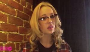 Funny Girl Watches Porn - hot, girl, porn, pretty, babe, sex, attractive, public,