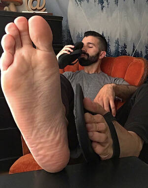 free foot fetish chat - Nike flip flops Archives - Male Feet Blog