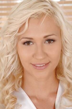 hot blonde cheerleaders nude - Blonde Teen Cheerleader Porn Pics & Nude Photos - NastyPornPics.com