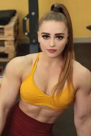 Barbie Porn Babe - Woman's transformation into 'muscle Barbie' after hours at gym and strict  diet - World News - Mirror Online