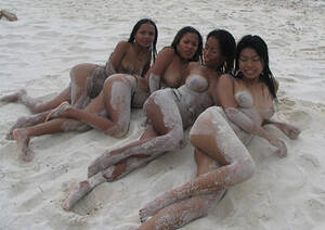 filipino lady naked on beach - Nude on Pattaya Beach