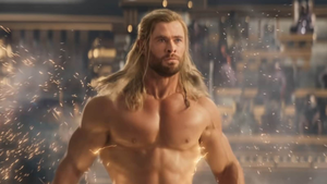 Chris Hemsworth Nude Porn - Chris Hemsworth says naked butt scene in Thor Love and Thunder was his  dream | Hollywood - Hindustan Times