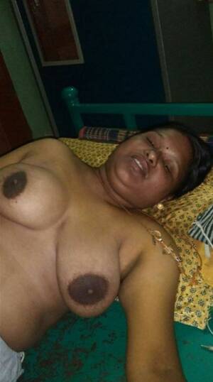 homemade naked chubby - Tamil Chubby wife Homemade Nude (7 pictures) - Shooshtime