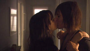 Mia Kirshner Celebrity Porn - Mia Kirshner :: Celebrity Movie Archive