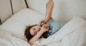 group sleep sex - Sleep Deprivation in College Students | Newport Institute