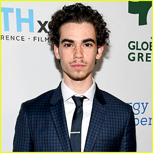 Cameron Boyce Porn - Cameron Boyce Books Role in HBO Series 'Mrs. Fletcher' | Cameron Boyce,  Casting | Just Jared Jr.