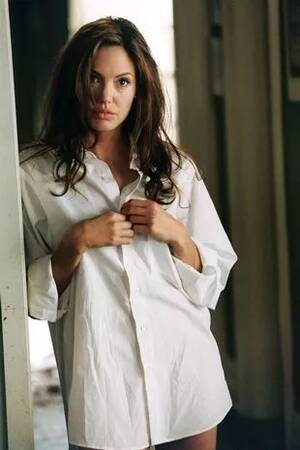 Angelina Jolie Xxx - Angelina Jolie 'seduced Brad Pitt by secretly removing underwear for sex  scene' - Mirror Online