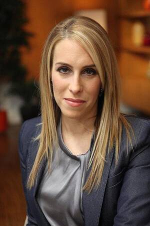 Dove Cameron Sex Tape - Jenn Berman - News - IMDb