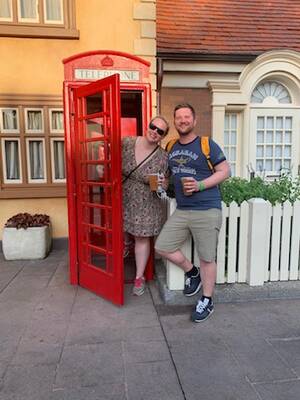 Megan Fox Creampie Porn - Drinking Around The (Walt Disney) World With Megan and Rob - Girls on Food