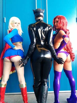 latex cosplay fuck - Sheena Duquette as Supergirl, Rundevinrun Cosplay as Starfire, & Tenleid  Cosplay as Catwoman (