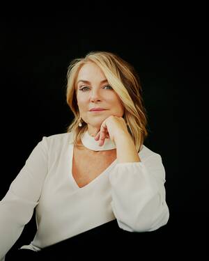 Doctor Porn Captions Forced - This Is What Happens to Couples Under Stressâ€: An Interview with Esther  Perel | The New Yorker