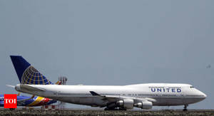 Massage Doctor Schoolgirl - Indian doctor arrested for groping sleeping teen on UA flight - Times of  India