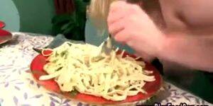 Bbw Eats While Fucked - Bbw fucking while eating tagliatelle - Tnaflix.com