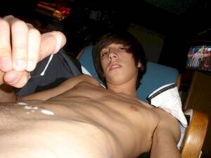 Gay Boy Porn Cum - ripped muscles guy stripping for gay boys cumshot â€“ SeeMyBF