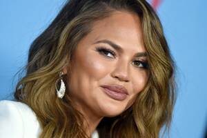 Chrissy Teigen Lesbian Porn - cakes Archives - Mandatory