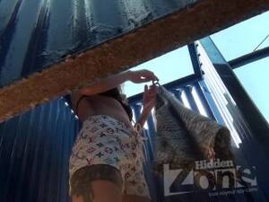 beach cabin voyeur lesbians - beach kabin 317, amateurs porn cams on amateur porn - XFantazy.com