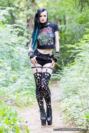 German Pornostars - Deutscher Pornostar Alissa NoirAlissa Noir - MyDirtyHobby - Gothic Porno,  War das eine krasse Selbst