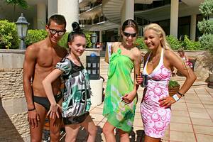 holiday sex amateur - Wild vacation sex in Turkey: Day 2 - Amateur holiday sex with one chick and  three guys Porn Video - VXXX.com