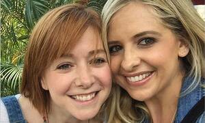 Alyson Hannigan Bondage Sex - Sarah Michelle Gellar reunites with Buffy co-star Alyson Hannigan | Daily  Mail Online