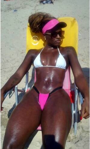 ebony beach thong - Stellar ebony stunners in bikinis