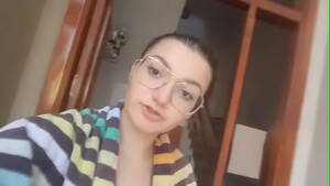 amazing teen who is she - Inna the amazing teen shows us what she does on boring summers - XNXX.COM