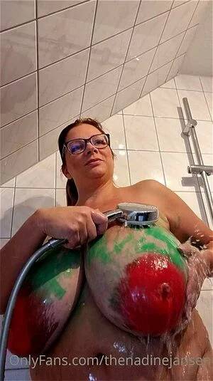 dicke titten - Watch dicke titten - Shower, Huge Tits, Huge Boobs Porn - SpankBang