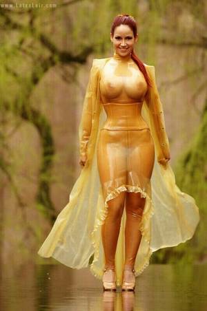 clear latex bbw - Latex and Rubber at goodvenus.com