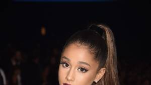 Ariana Grande Naked Pussy - Ariana Grande Posted a Vagina-Inspired Instagram | Teen Vogue