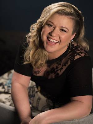 Kelly Clarkson Xxx Porn - Kelly Clarkson announces summer tour