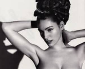 Kelly Brook Pussy - Kelly Brook poses nude for Love magazine