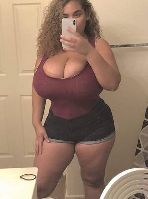 huge milf - Huge, Busty MILF Porn Pic - EPORNER