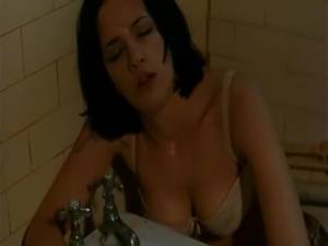 Asia Argento Lesbian - 