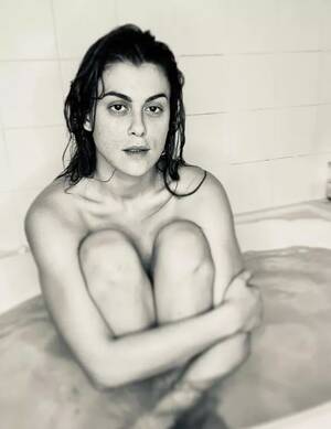 Lindsey Shaw Porn Captions - Nickelodeon child star unrecognisable years later as she strips naked for  bath snaps - Daily Star