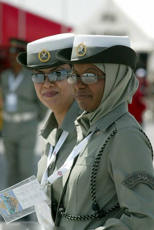 Bahrain Girl Porn - Bahrain Female Soldiers
