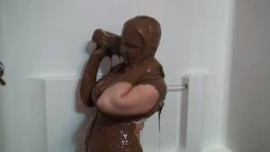 Bath Messy - Messy messy messy: WAM Chocolate Bath - ThisVid.com