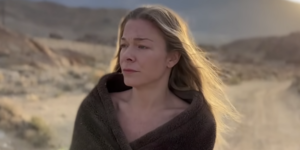 Leann Rimes Naked Porn - LeAnn Rimes Has A Toned Butt In Nude, Makeup-Free Music Video