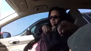 mature latina milf giving handjon - Mature latina gives hand job | xHamster