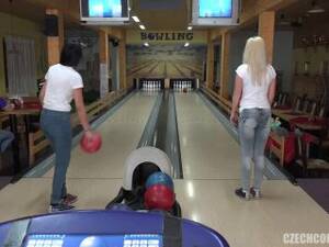 Bowling Czech - Amateurs, in Couples 22 1080p - XFantazy.com