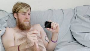 Hairy Hipster Porn - Hairy Bearded Hipster Cums in His Pubes - Gay Porn - Alterna Dudes